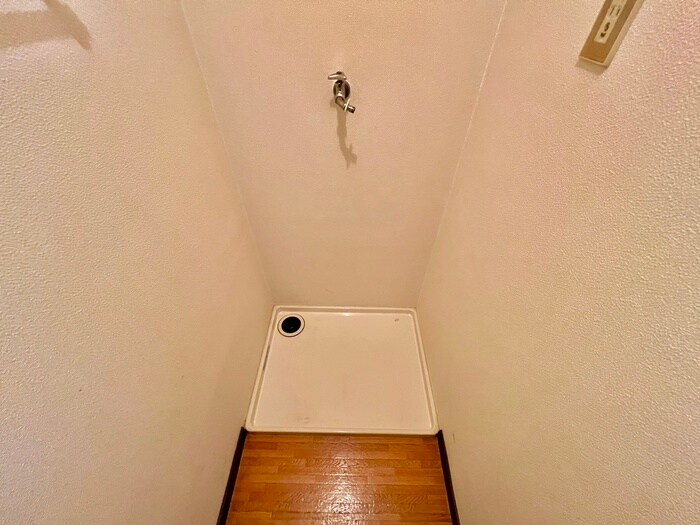 物件内観写真21　(洗濯機置場)