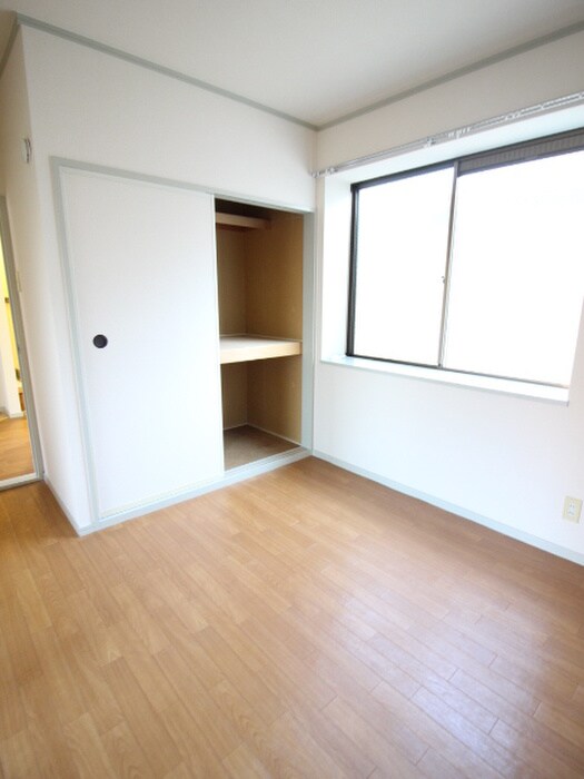 物件内観写真18　(居室)