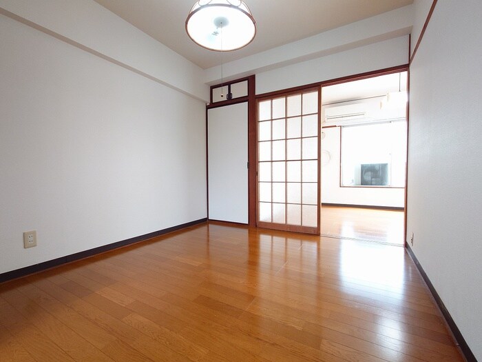 物件内観写真7　(居室)