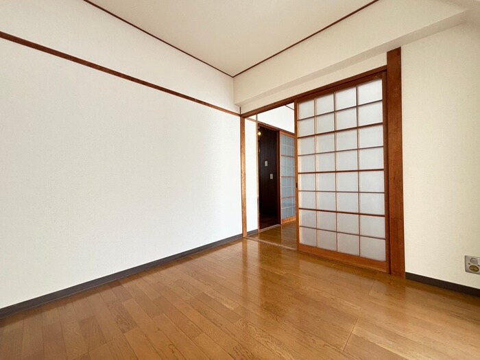 物件内観写真9　(居室)