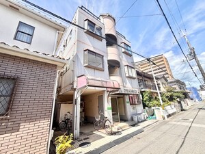 ディ－ス香里外観写真