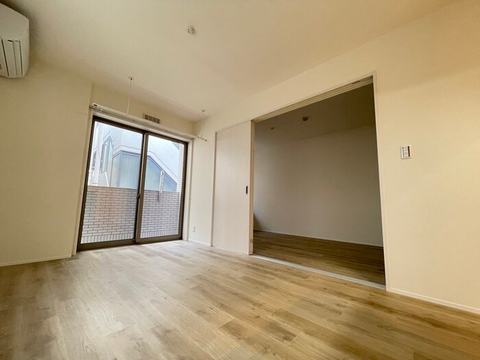 物件内観写真11　(居室)