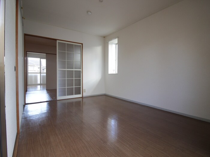 物件内観写真9　(居室)