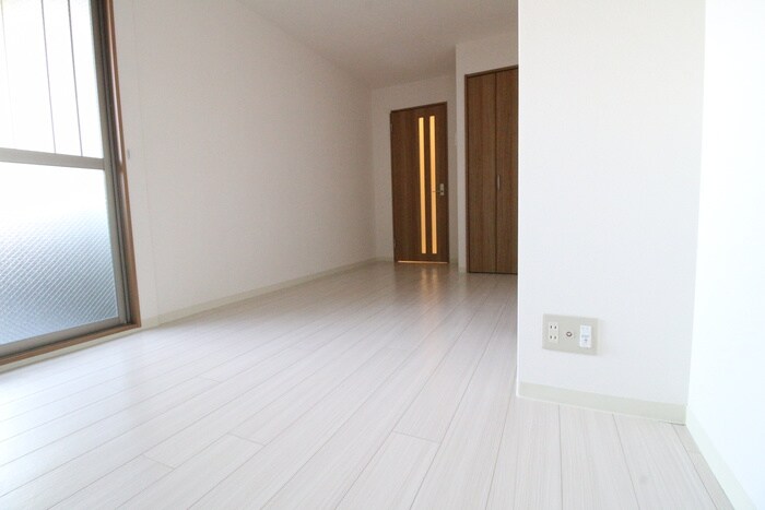 物件内観写真13　(居室)