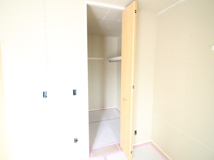 物件内観写真13　(収納)