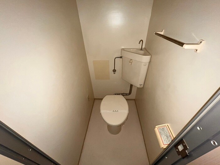 物件内観写真12　(トイレ)