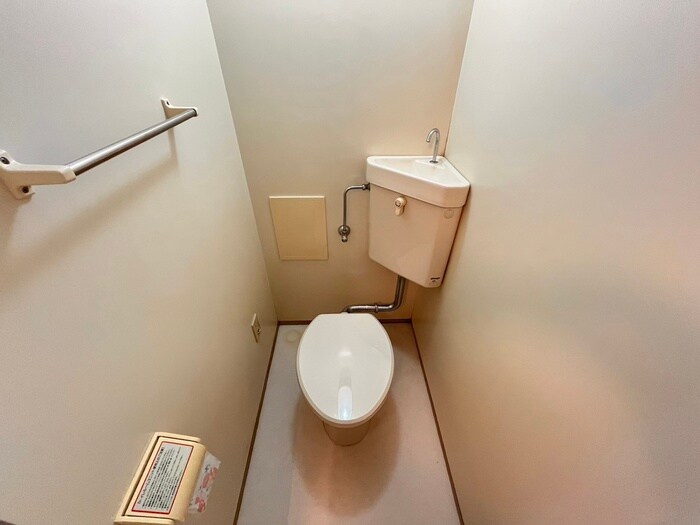 物件内観写真12　(トイレ)