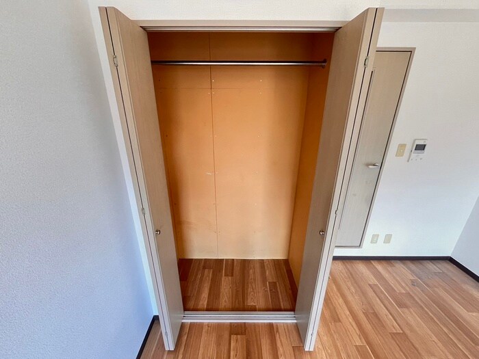 物件内観写真13　(収納)