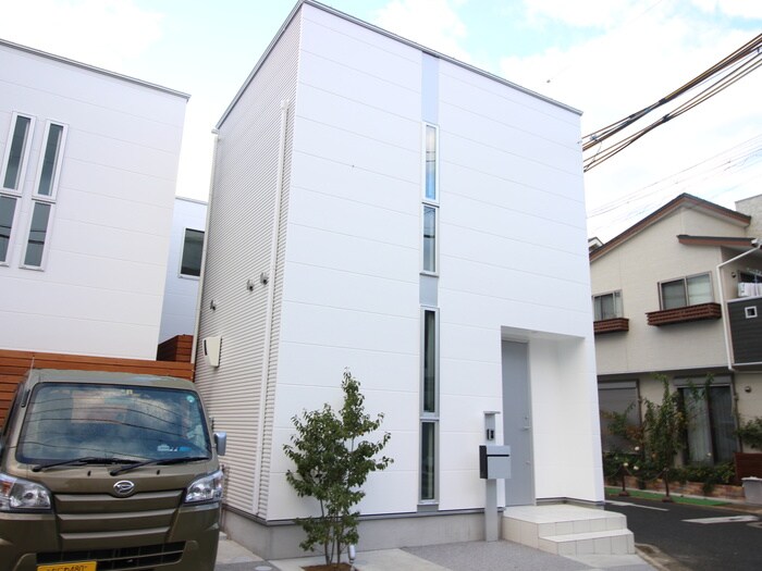 物件外観写真5　(外観写真)