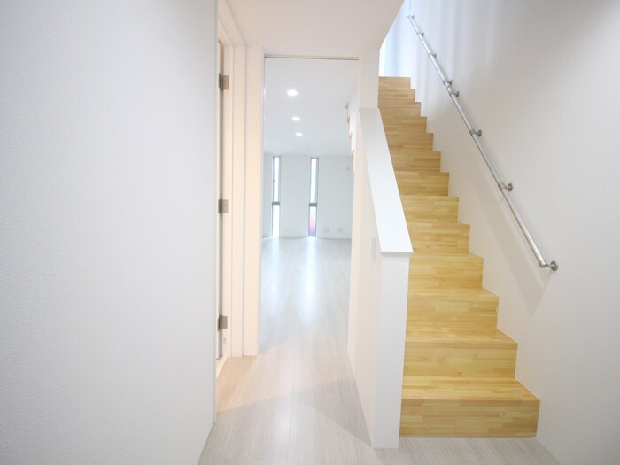 物件内観写真16　(廊下)