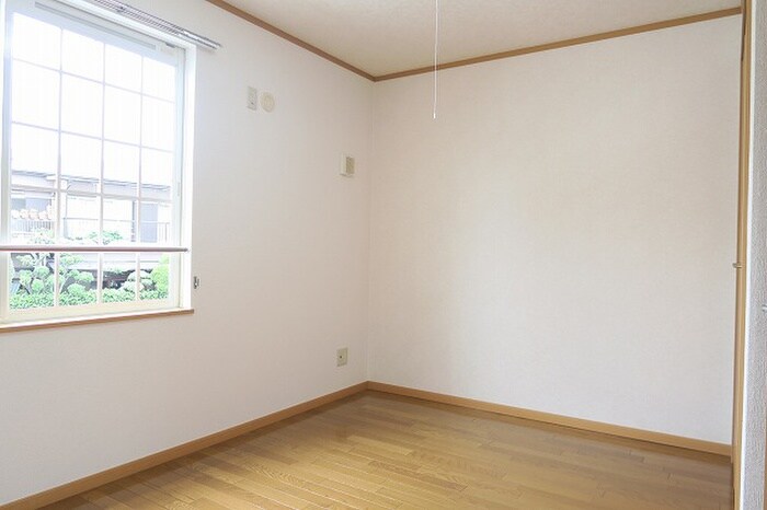 物件内観写真9　(居室)