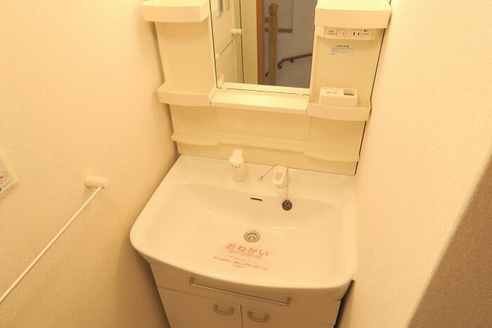 物件内観写真11　(洗面)