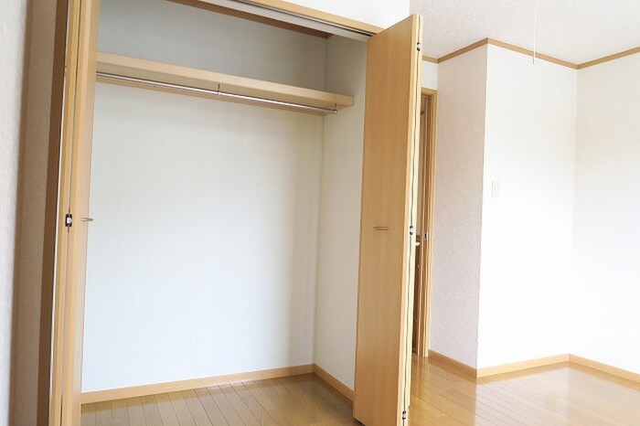 物件内観写真13　(収納)