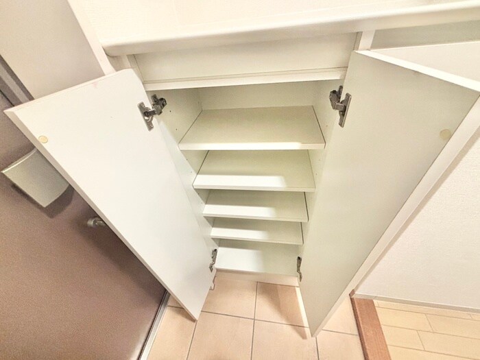 物件内観写真19　(靴箱)