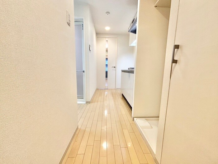 物件内観写真20　(廊下)