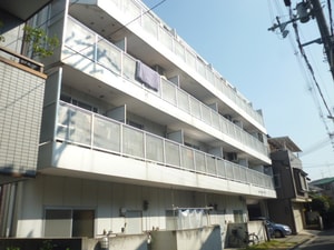 クレール香里外観写真