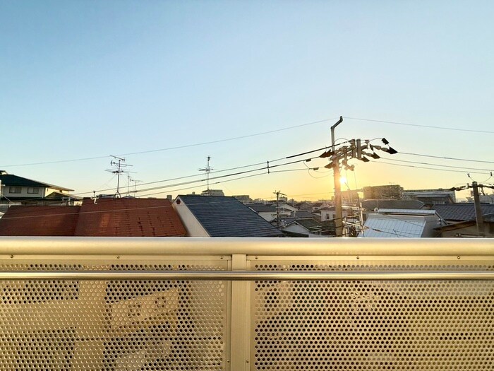 物件内観写真21　(室内からの展望)