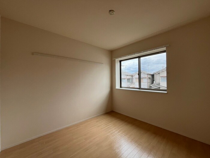 物件内観写真13　(居室)