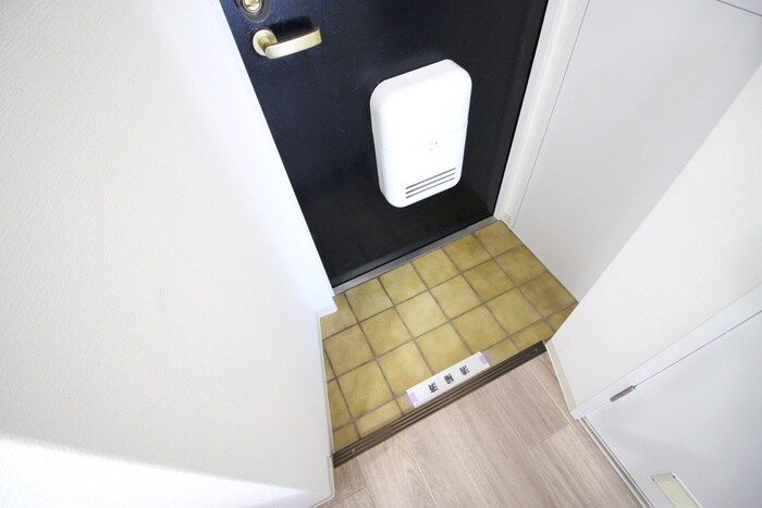 物件内観写真14　(玄関)