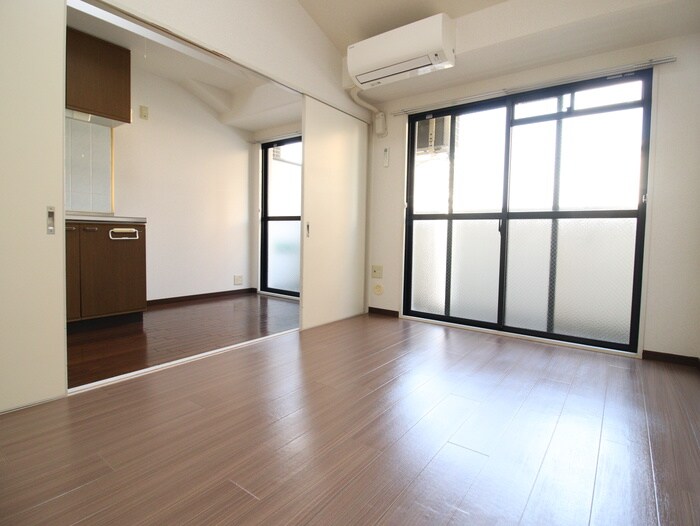 物件内観写真13　(居室)