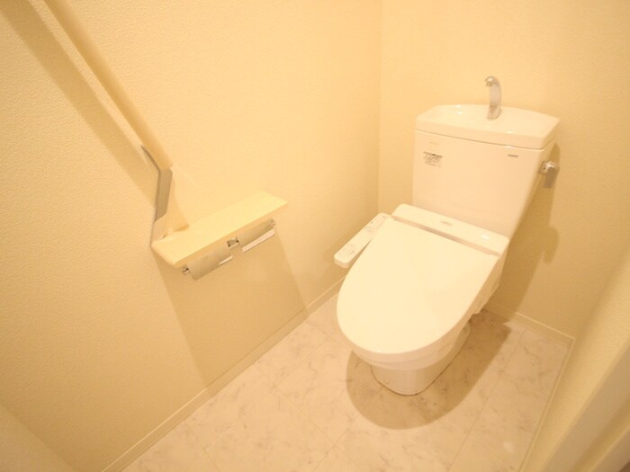 物件内観写真11　(トイレ)