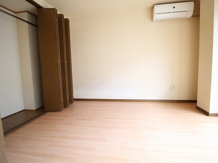 物件内観写真19　(居室)