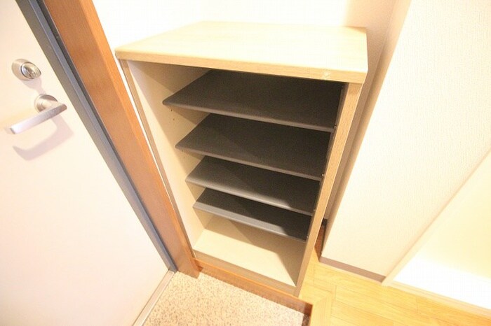 物件内観写真16　(靴箱)