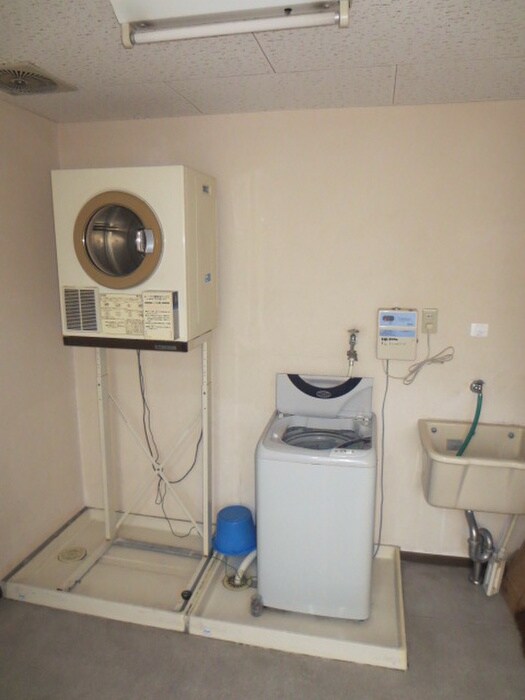 物件外観写真6　(建物設備)