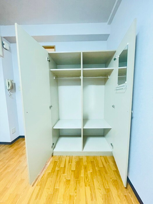 物件内観写真16　(収納)