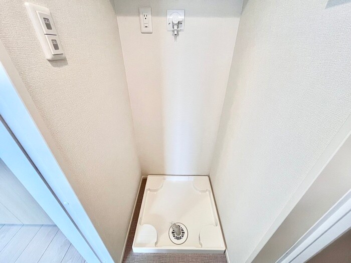 物件内観写真15　(洗濯機置場)