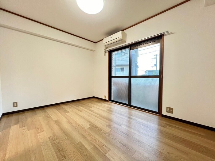 物件内観写真9　(居室)