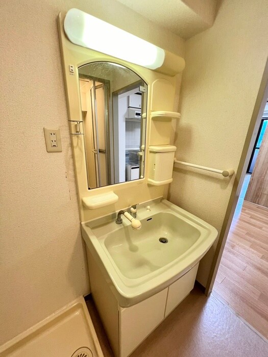 物件内観写真15　(洗面)