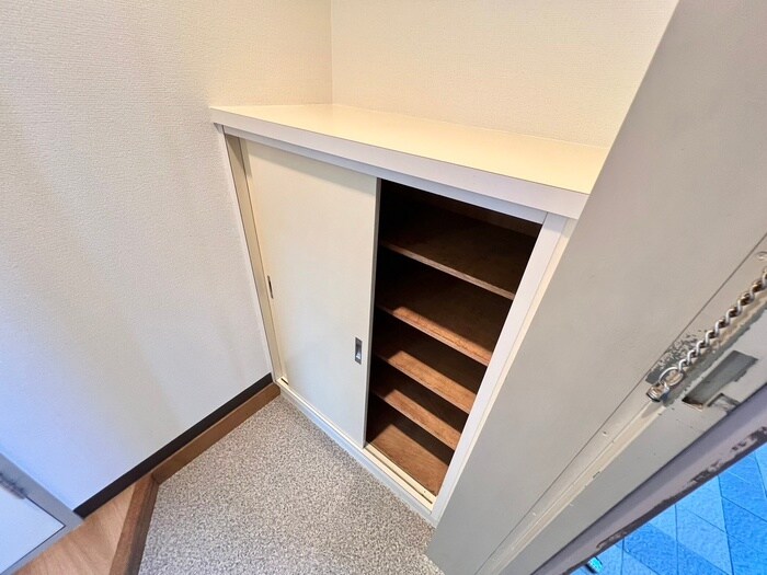 物件内観写真16　(靴箱)