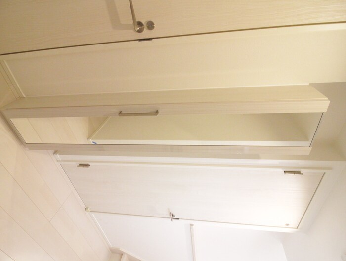 物件内観写真8　(靴箱)