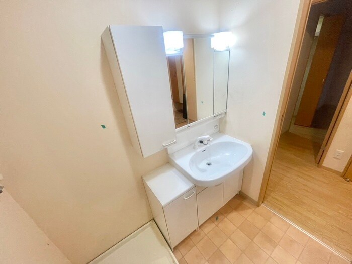 物件内観写真12　(洗面)