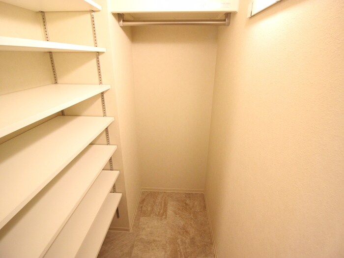 物件内観写真12　(靴箱)