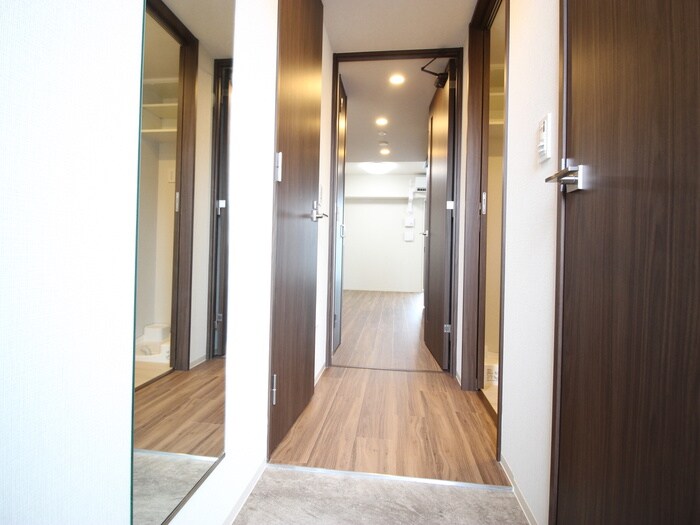 物件内観写真16　(廊下)