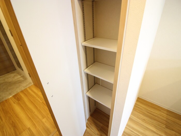物件内観写真17　(収納)