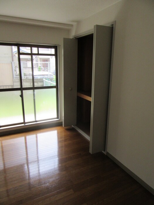 物件内観写真21　(収納)