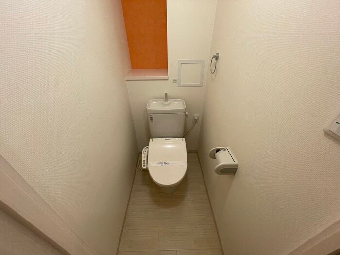 物件内観写真14　(トイレ)