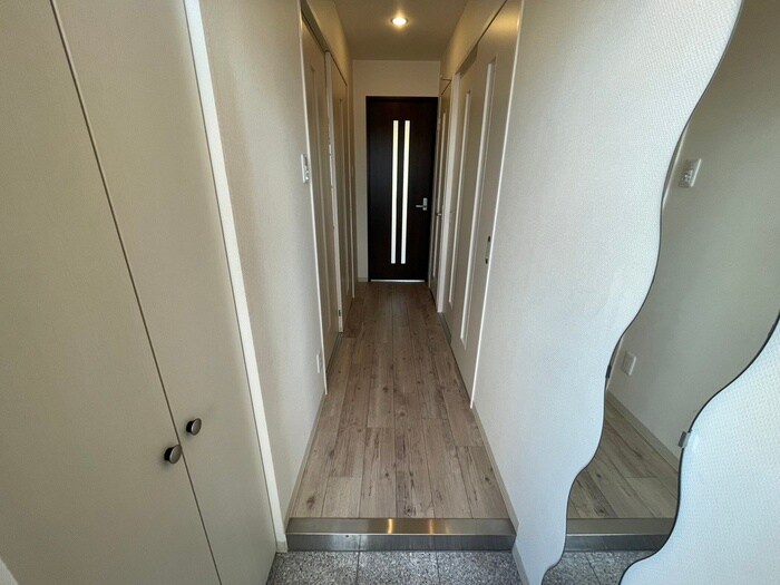 物件内観写真17　(廊下)