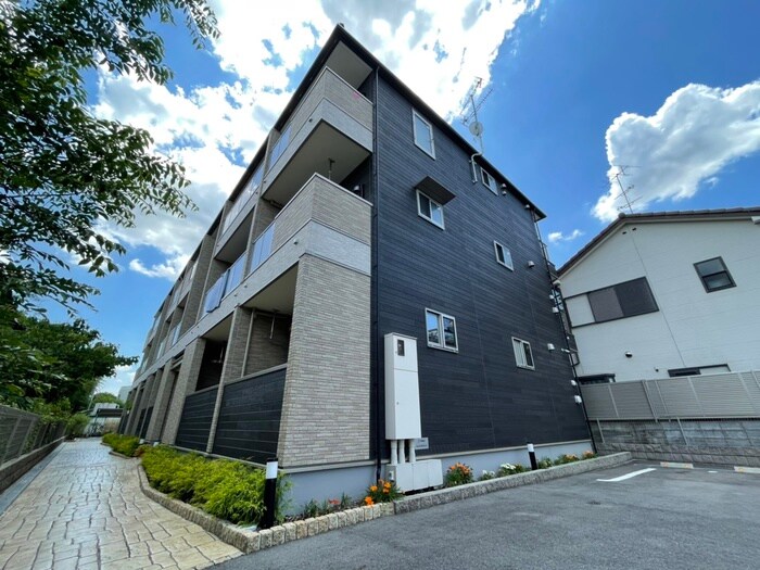 物件外観写真1　(外観写真)