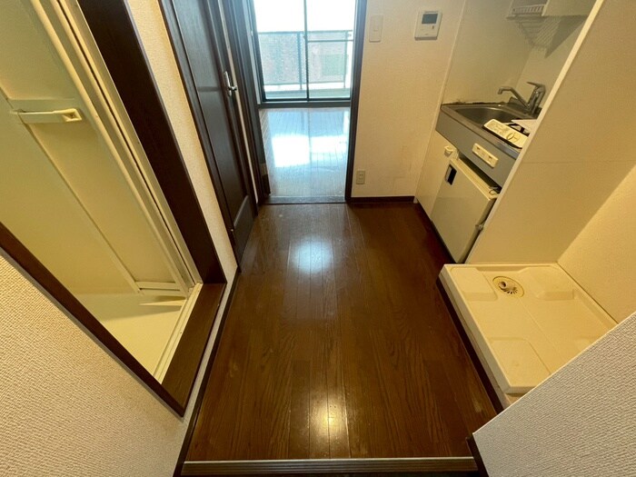物件内観写真18　(廊下)