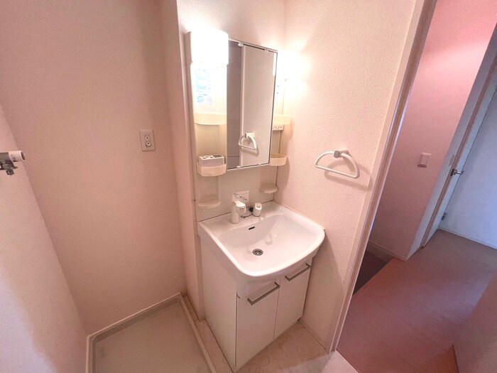 物件内観写真11　(洗面)