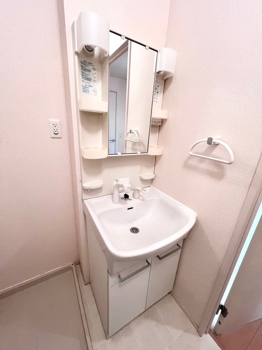 物件内観写真15　(洗濯機置場)