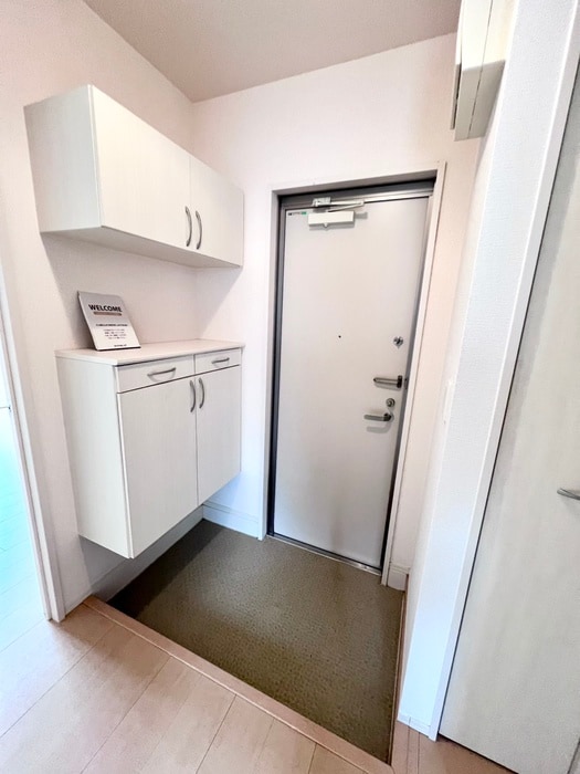 物件内観写真19　(玄関)