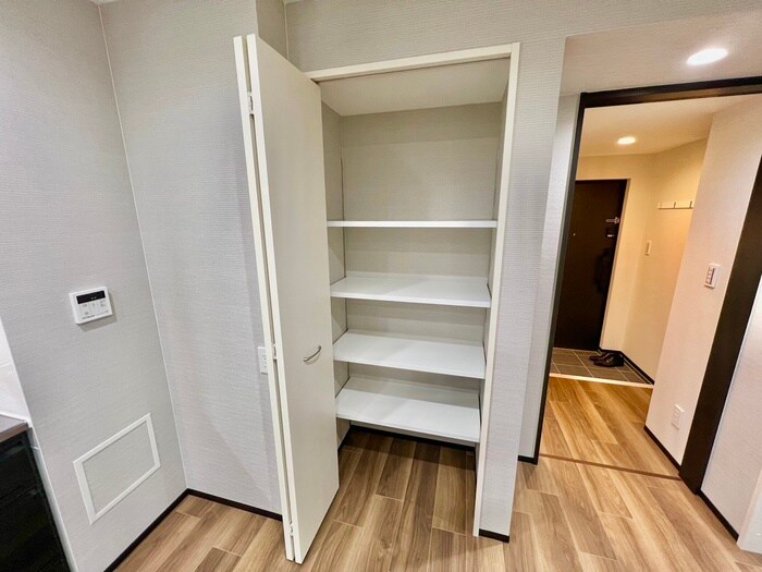 物件内観写真18　(収納)