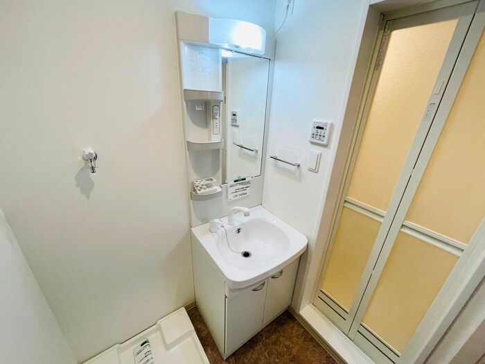 物件内観写真12　(洗面)