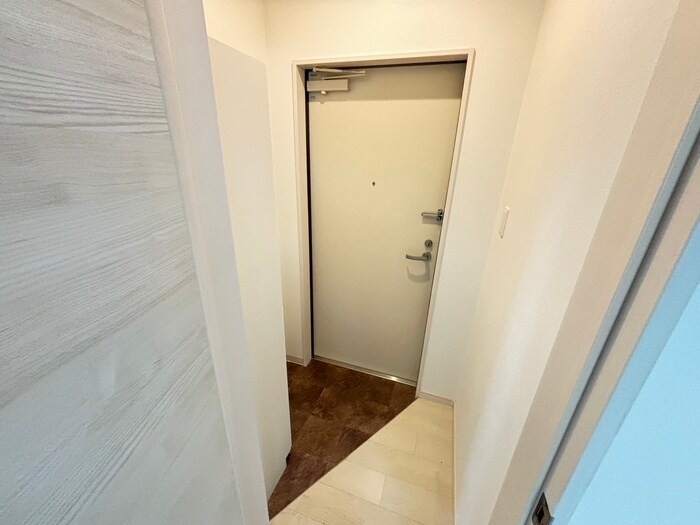 物件内観写真15　(玄関)