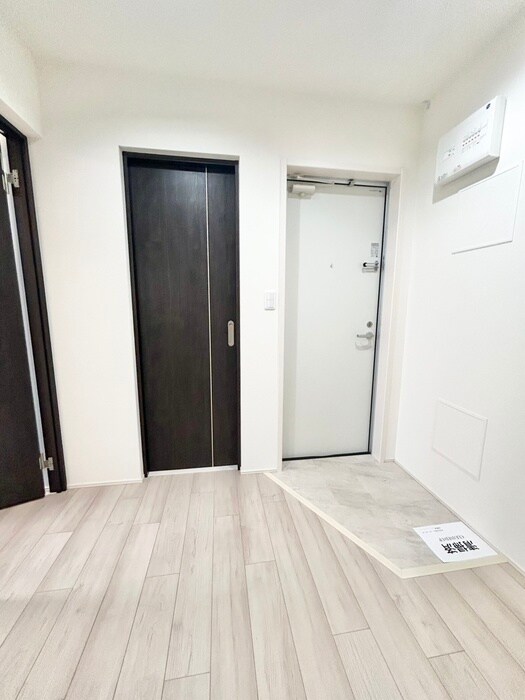 物件内観写真17　(廊下)